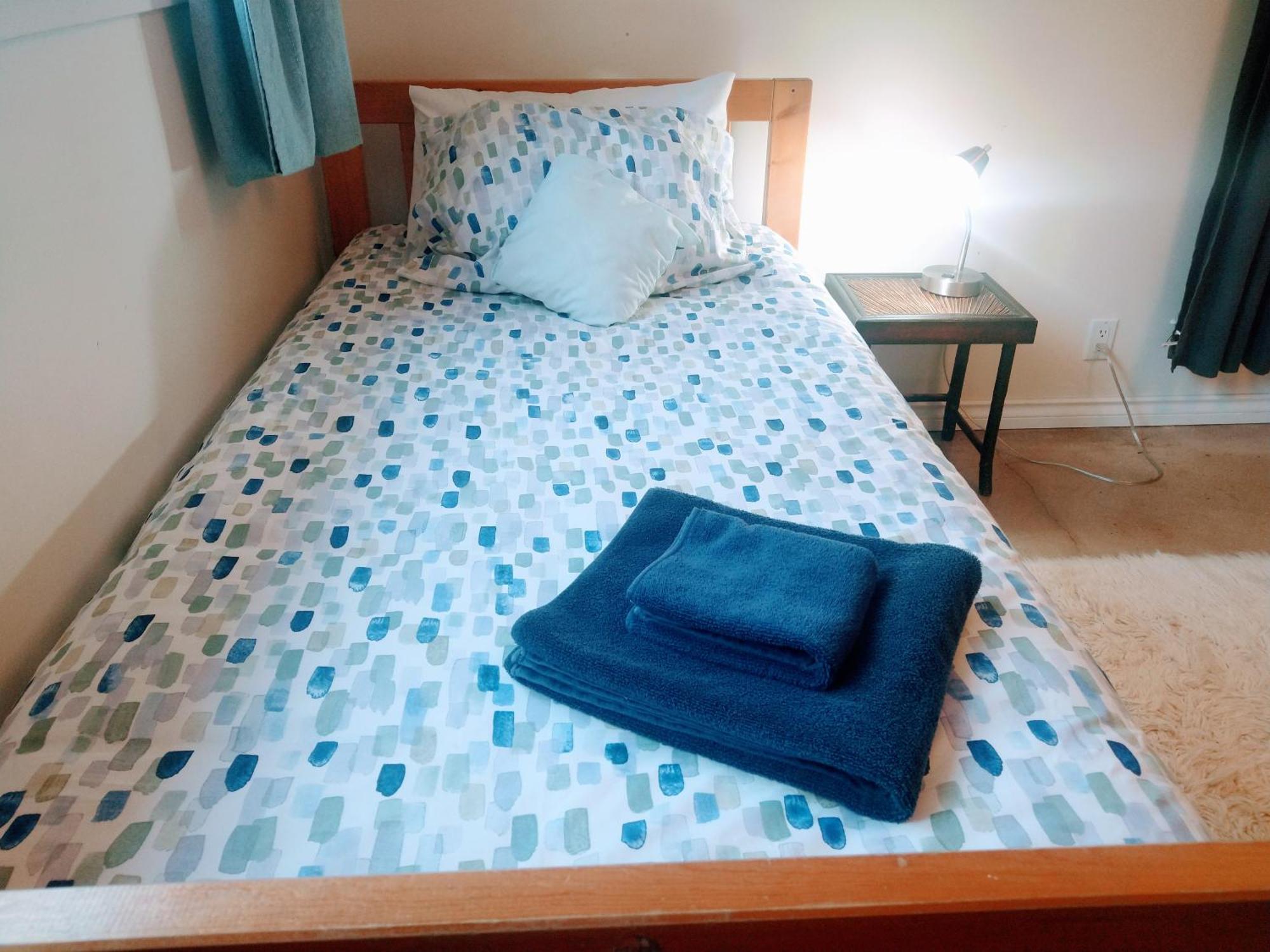U Of A Homestay, Trails & Whyte Ave إيدمونتون الغرفة الصورة